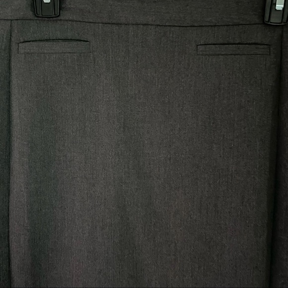 LOFT grey pencil skirt, size 8 - Picture 4 of 4